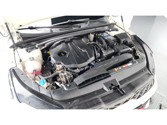 Kia K5 2.0 Noblesse - автомобили, коли, обяви за нови и употребявани 4
