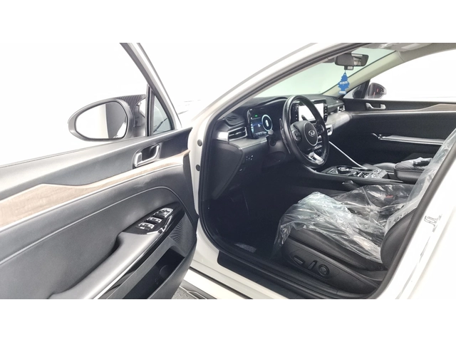 Kia K5 2.0 Noblesse - автомобили, коли, обяви за нови и употребявани 8