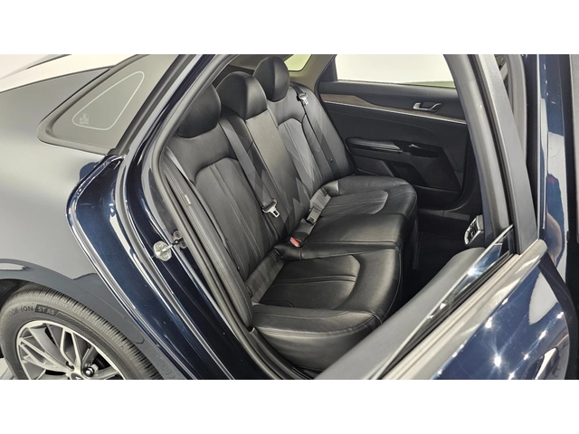 Kia K5 2.0 Noblesse | 360  камера | Адаптивен круиз контр - автомобили, коли, обяви за нови и употребявани 9