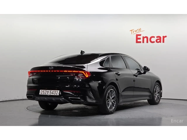 Kia K5 2.0 Noblesse | 360  камера| Адаптив. круиз| Обдухв - автомобили, коли, обяви за нови и употребявани 1