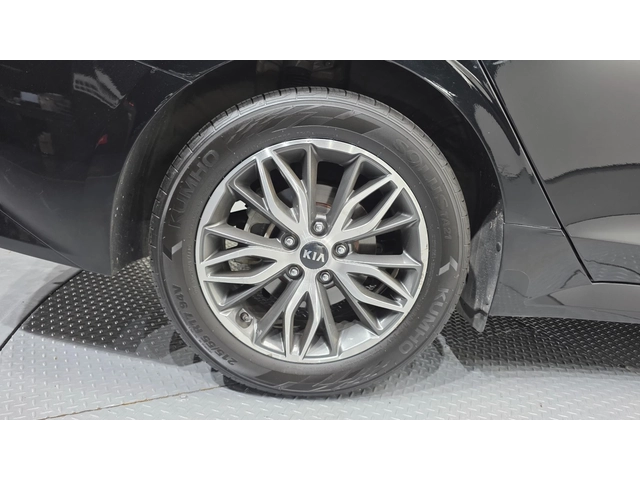 Kia K5 2.0 Noblesse | 360  камера| Адаптив. круиз| Обдухв - автомобили, коли, обяви за нови и употребявани 4