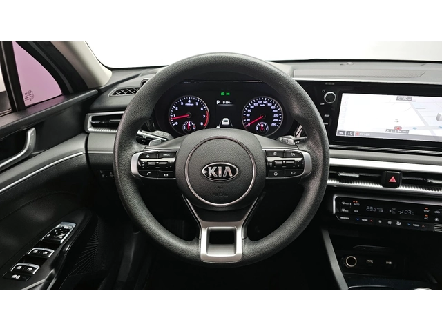 Kia K5 2.0 Trendy - автомобили, коли, обяви за нови и употребявани 12