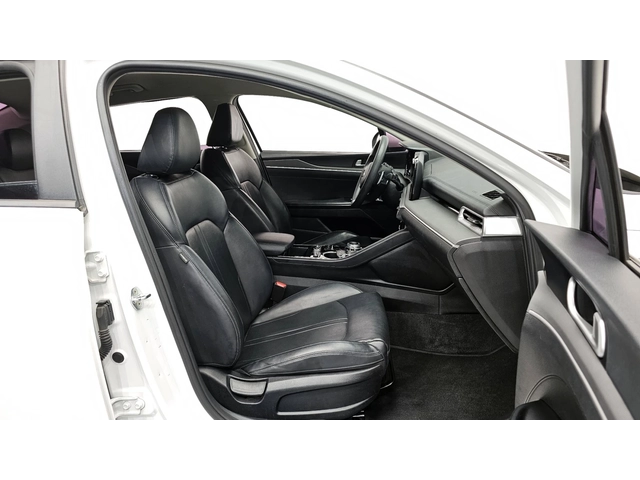 Kia K5 2.0 Trendy - автомобили, коли, обяви за нови и употребявани 14