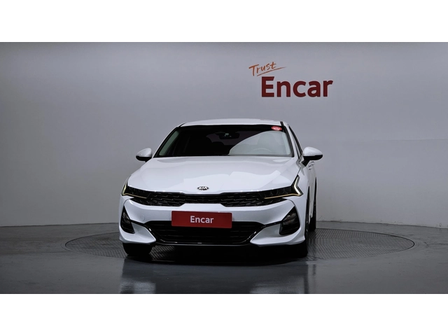 Kia K5 2.0 Trendy - автомобили, коли, обяви за нови и употребявани 2