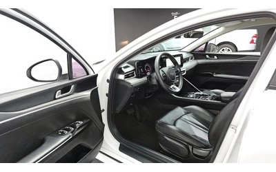 Kia K5 2.0 Trendy - автомобили, коли, обяви за нови и употребявани 9
