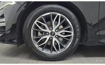 Kia K5 - автомобили, коли, обяви за нови и употребявани 12