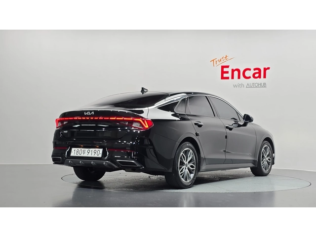 Kia K5 - автомобили, коли, обяви за нови и употребявани 1