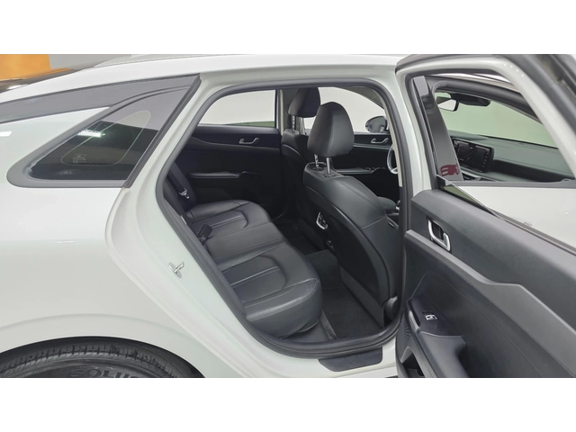 Kia K5 2.0 LPI Trendy | Adaptive Cruise | LED - автомобили, коли, обяви за нови и употребявани 10