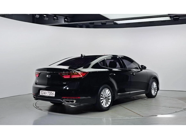 Kia K7 3.0 LPI Luxury - автомобили, коли, обяви за нови и употребявани 1