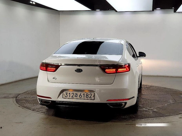 Kia K7 3.0 LPG Deluxe - автомобили, коли, обяви за нови и употребявани 2