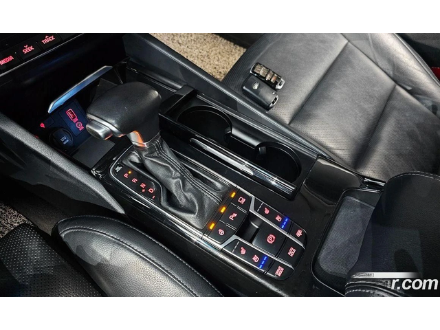 Kia K7 3.0 LPI Prestige - автомобили, коли, обяви за нови и употребявани 8
