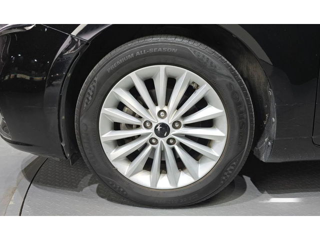 Kia K7 3.0 LPI Luxury - автомобили, коли, обяви за нови и употребявани 4