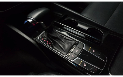 Kia K7 3.0 LPI Luxury - автомобили, коли, обяви за нови и употребявани 8