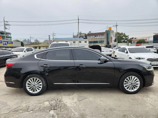 Kia K7 3.0 LPI  Deluxe * НАЙ-ДОБРА ЦЕНА В БЪЛГАРИЯ* - автомобили, коли, обяви за нови и употребявани 4