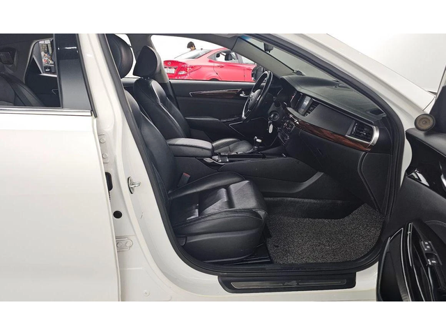 Kia K7 3.0 LPI  Deluxe * НАЙ-ДОБРА ЦЕНА В БЪЛГАРИЯ* - автомобили, коли, обяви за нови и употребявани 10