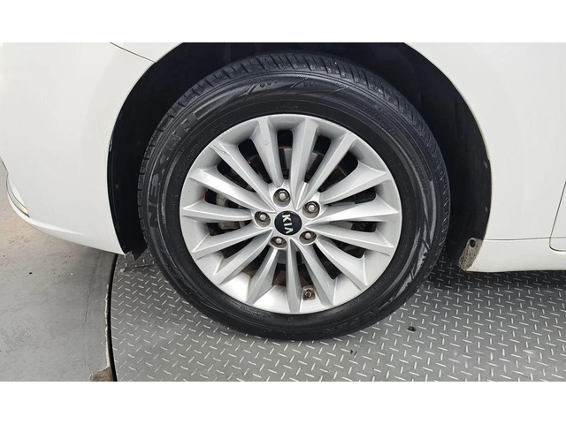 Kia K7 3.0 LPI  Deluxe * НАЙ-ДОБРА ЦЕНА В БЪЛГАРИЯ* - автомобили, коли, обяви за нови и употребявани 4