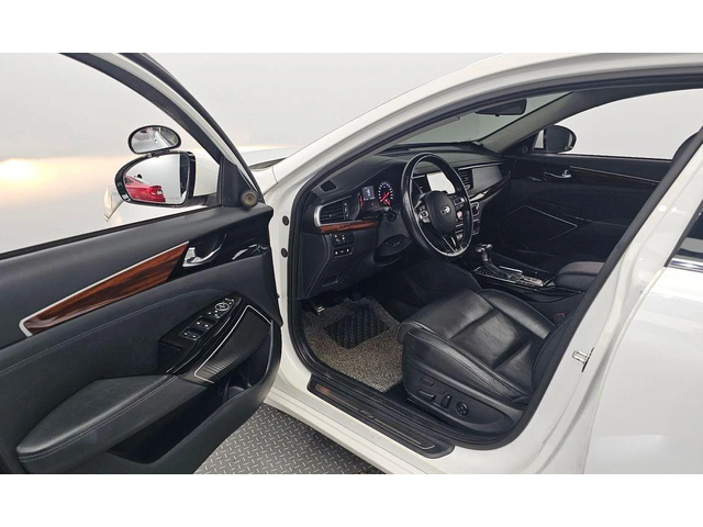 Kia K7 3.0 LPI  Deluxe * НАЙ-ДОБРА ЦЕНА В БЪЛГАРИЯ* - автомобили, коли, обяви за нови и употребявани 9