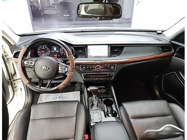 Kia K7 3.0 LPG Deluxe - автомобили, коли, обяви за нови и употребявани 6