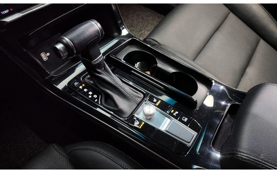 Kia K7 3.0 LPI Standard - автомобили, коли, обяви за нови и употребявани 8