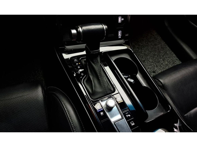 Kia K7 3.0 LPI Standard * НАЙ-ДОБРА ЦЕНА В БЪЛГАРИЯ* - автомобили, коли, обяви за нови и употребявани 8