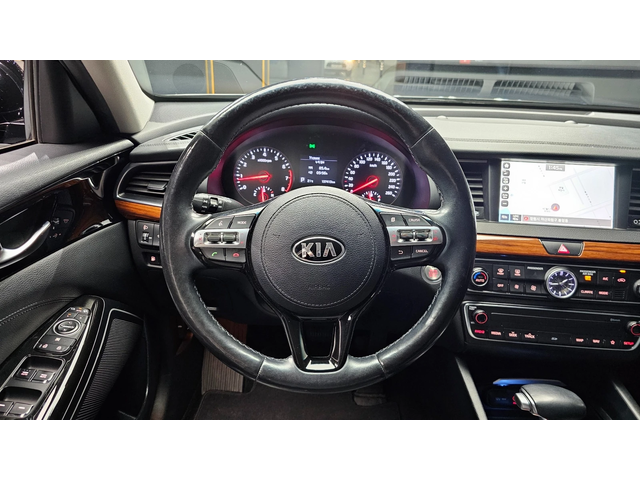 Kia K7 3.0* Luxury* Navi* Camera* LPG - автомобили, коли, обяви за нови и употребявани 6