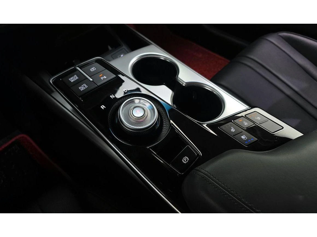 Kia K8 3.5 LPG 2WD Trendy - автомобили, коли, обяви за нови и употребявани 8