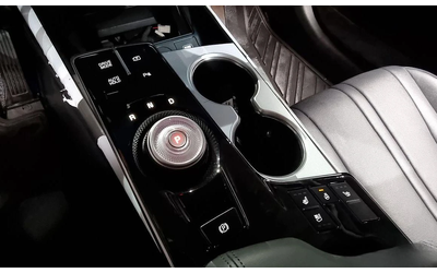 Kia K8 3.5 LPG 2WD Trendy - автомобили, коли, обяви за нови и употребявани 8