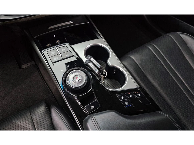 Kia K8 3.5 LPG 2WD Trendy - автомобили, коли, обяви за нови и употребявани 8