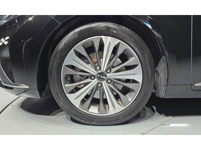 Kia K8 3.5 LPG 2WD Prestige - автомобили, коли, обяви за нови и употребявани 3