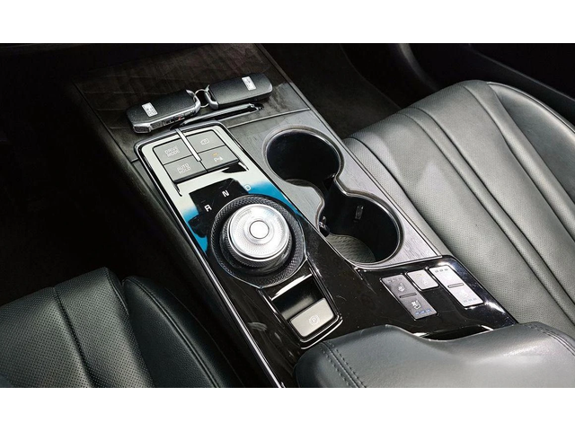 Kia K8 3.5 LPG 2WD Prestige - автомобили, коли, обяви за нови и употребявани 8