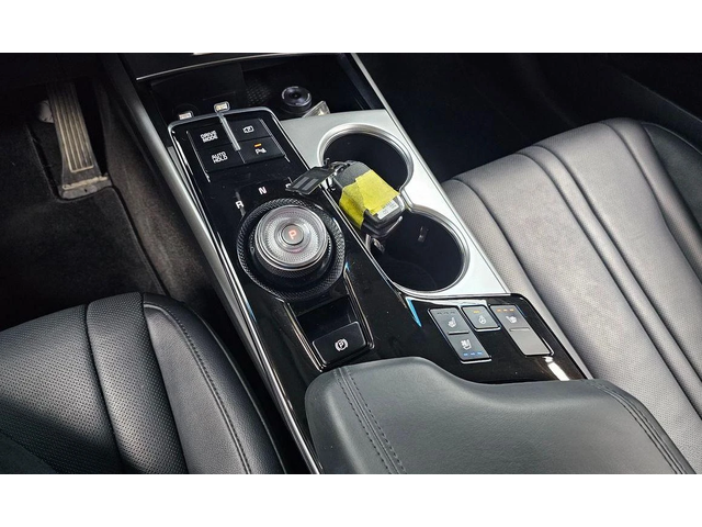 Kia K8 3.5 LPG 2WD Trendy - автомобили, коли, обяви за нови и употребявани 8