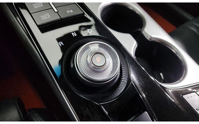 Kia K8 3.5 LPG 2WD Trendy - автомобили, коли, обяви за нови и употребявани 8