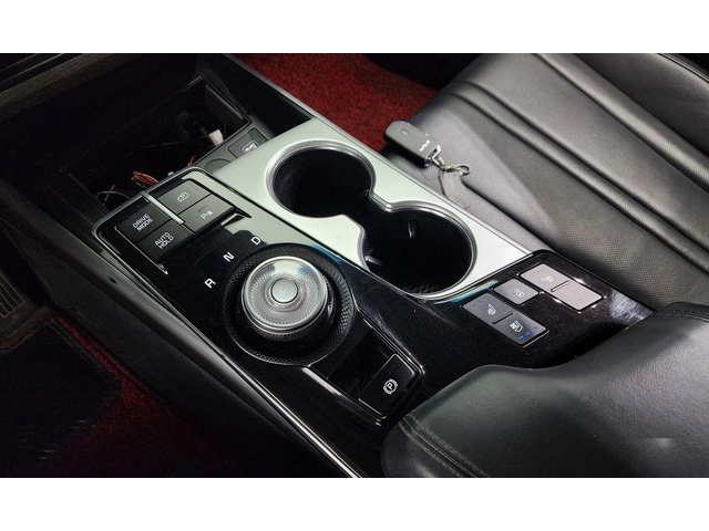 Kia K8 3.5 LPG 2WD Trendy - автомобили, коли, обяви за нови и употребявани 8