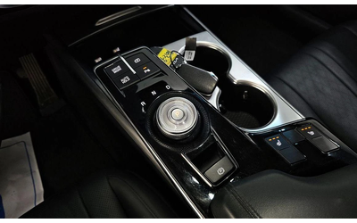 Kia K8 3.5 LPG 2WD Standard - автомобили, коли, обяви за нови и употребявани 8