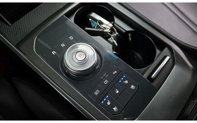 Kia K8 3.5 LPG 2WD Nobleless - автомобили, коли, обяви за нови и употребявани 8