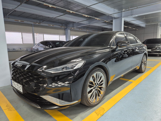 KIA K8 - автомобили, коли, обяви за нови и употребявани 0