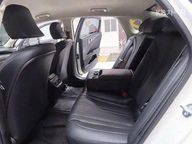 Kia K8 3.5 LPG Noblesse С ФИНАНСИРАНЕ - автомобили, коли, обяви за нови и употребявани 8