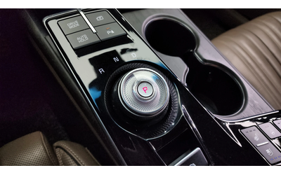 Kia K8 HYBRID SIGNATURE autogeorge.com - автомобили, коли, обяви за нови и употребявани 7