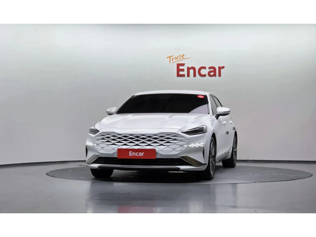 Kia K8 K8 Hybrid Signature - автомобили, коли, обяви за нови и употребявани 2