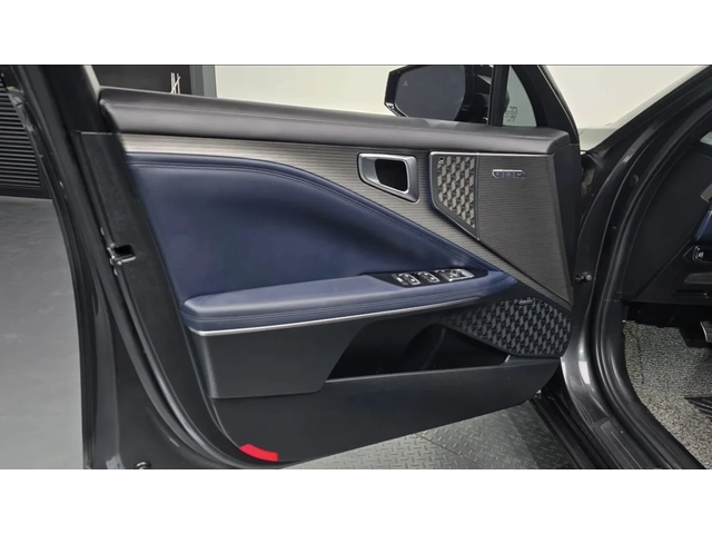 Kia K8 SIGNATURE BLACK / 360 КАМЕРИ / МАСАЖ / ОБДУХ /ПАНО - автомобили, коли, обяви за нови и употребявани 8