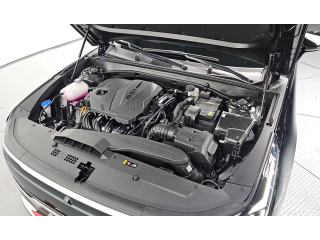 Kia K8 2.5* ДИСТРОНИК* ОБДУХ* БЕЗ ИНЦИДЕНТИ* КРАЙНА ЦЕНА - автомобили, коли, обяви за нови и употребявани 5