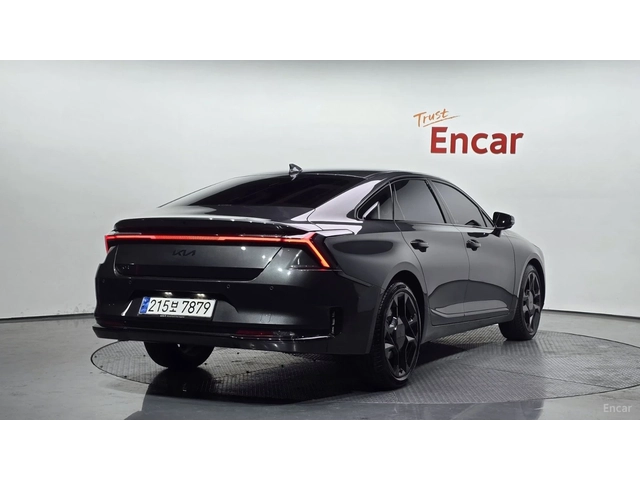 Kia K8 3.5* Signature Black* 360* HUD* ПОДГРЕВ* ОБДУХВАНЕ - автомобили, коли, обяви за нови и употребявани 1