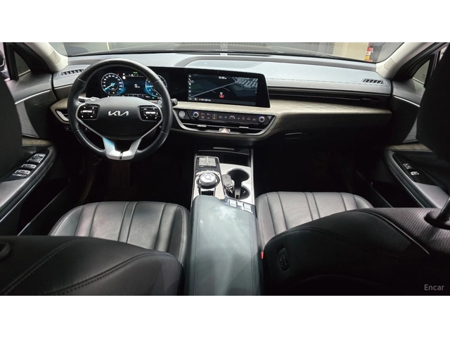 Kia K8 2WD Noblesse Light* КОЖА* ОБДУХВ* НАВИ* КАМЕРА - автомобили, коли, обяви за нови и употребявани 4