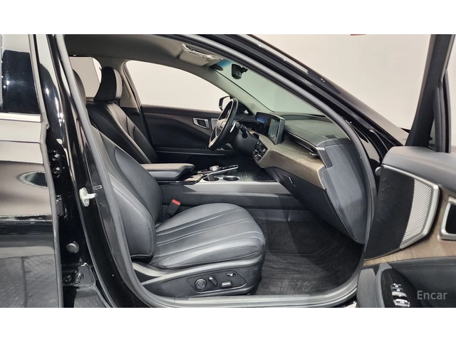 Kia K8 2.5* NOBLESSE* ПОДГРЕВ* ОБДУХВАНЕ* LANE* ASSIST* 3 - автомобили, коли, обяви за нови и употребявани 12