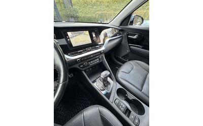 Kia Niro 1, 6 GDI - автомобили, коли, обяви за нови и употребявани 13