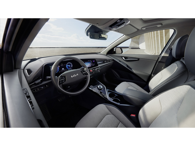 Kia Niro, 2026 г., 1 км, 0 к.с. - автомобили, коли, обяви за нови и употребявани 4