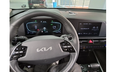 Kia Niro 1.6 HEV - ОЧАКВАН ВНОС - автомобили, коли, обяви за нови и употребявани 6
