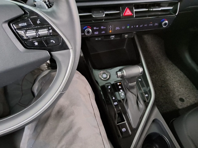 Kia Niro 1.6 HEV - ОЧАКВАН ВНОС - автомобили, коли, обяви за нови и употребявани 8