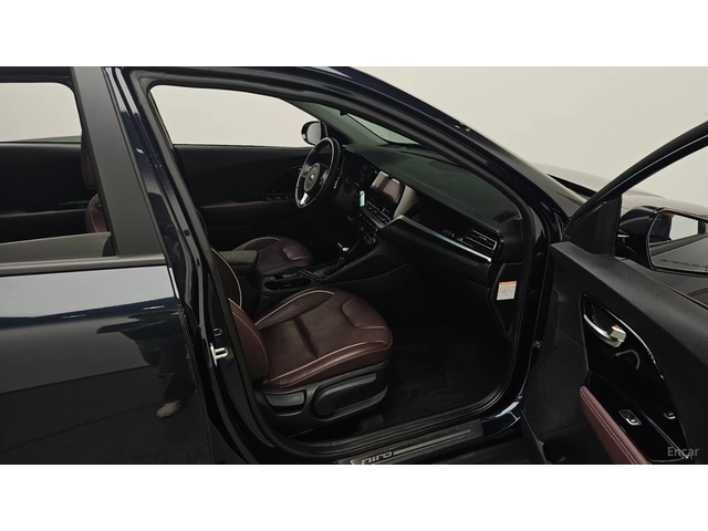 Kia Niro HYBRID* NOBLESSE* ПОДГРЕВ* ОБДУХВАНЕ* КАМЕРА* - автомобили, коли, обяви за нови и употребявани 9