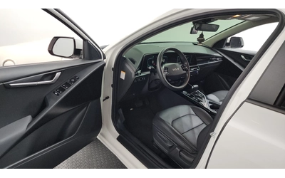 Kia Niro 1.6 Hybrid Trendy | Distronic | Навигация | Камера - автомобили, коли, обяви за нови и употребявани 9